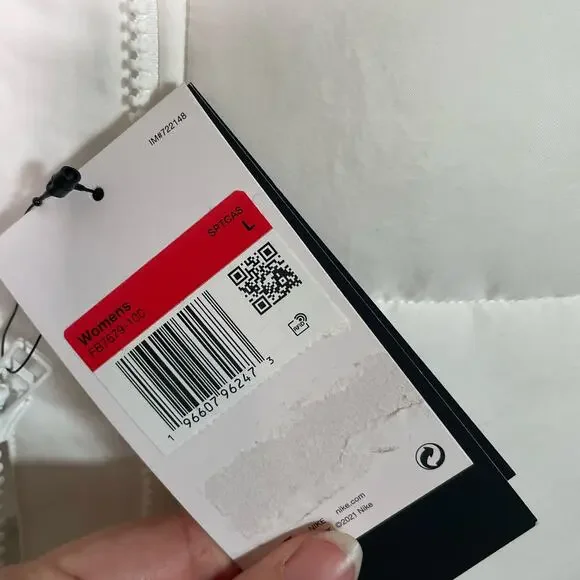 Nike Woman's Water Repellent Therma-FIT Loose Puffer Vest White Large - Picture 8 of 8